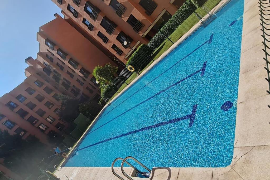 Piso, Cerca Al Aeropuerto Madrid Exterior foto